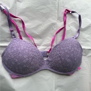 Victoria’s Secret Purple Lilac Lavender Wireless Push-up Padded No-Wire 36c Bra